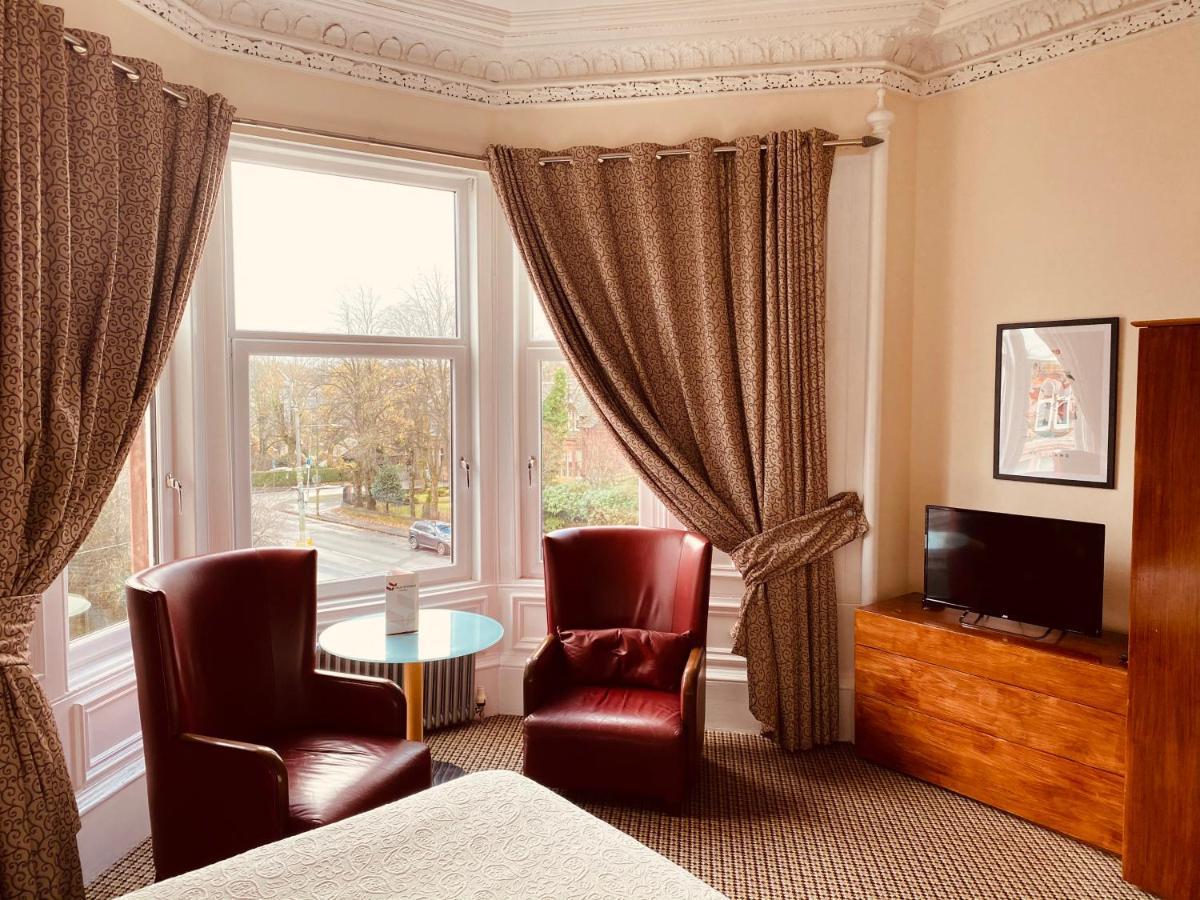 The Redstones Hotel & Restaurant East Kilbride Extérieur photo