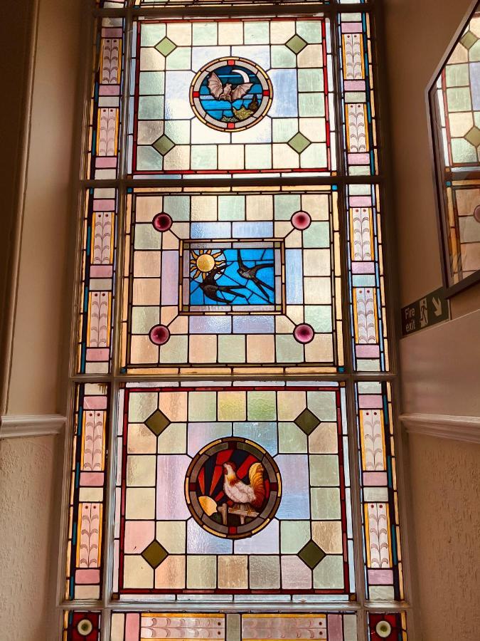 The Redstones Hotel & Restaurant East Kilbride Extérieur photo